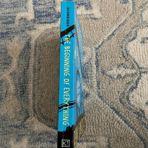 The Beginning of Everything by Robyn Schneider YA novel - Picture 3 of 3